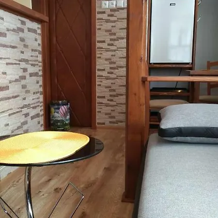 Apartman No.12 *